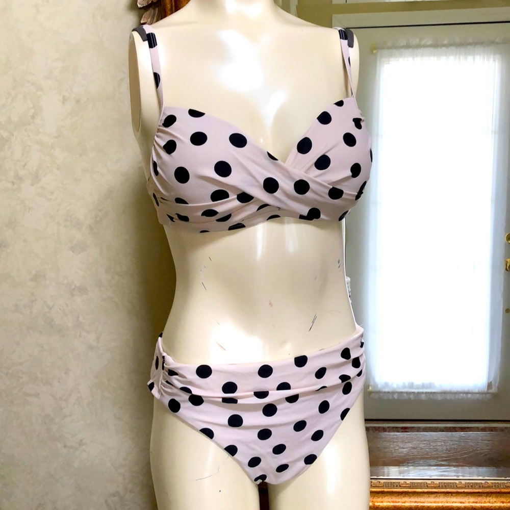 - New women’s 2 piece bikini. Size Top M (8-10). Bottom L (12-14). Light t…